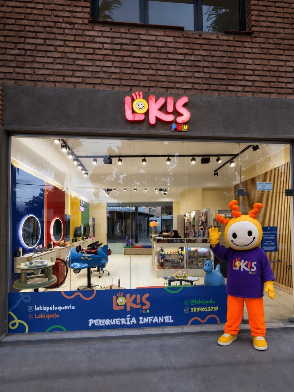 Fachada de la sucursal SAN ISIDRO de Lokis Peluquería Infantil